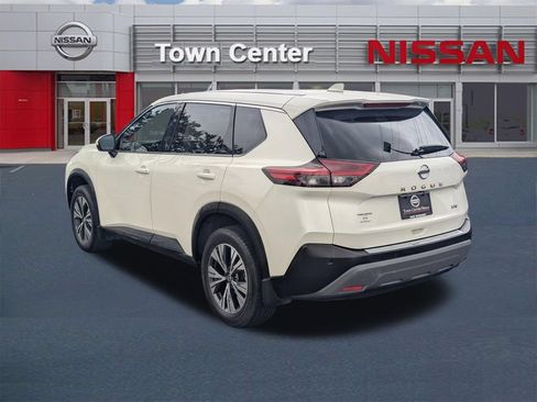 Used 2021 Nissan Rogue SV FWD image 5