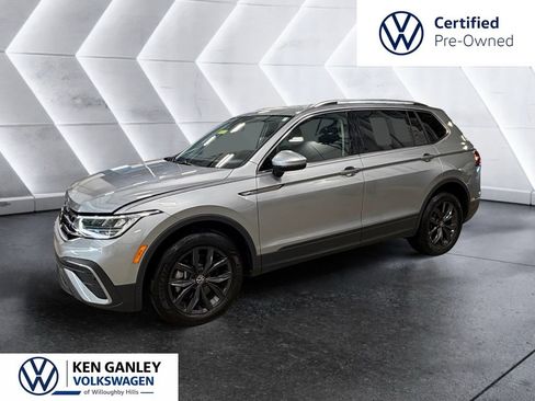 Used 2024 Volkswagen Tiguan SE w/ Panoramic Sunroof Package AWD/4WD image 1