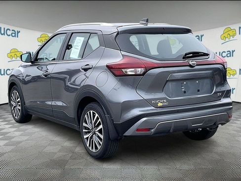 Used 2023 Nissan Kicks SV image 4