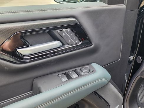 New 2026 GMC Yukon AT4 w/ AT4 Premium Package AWD/4WD image 13