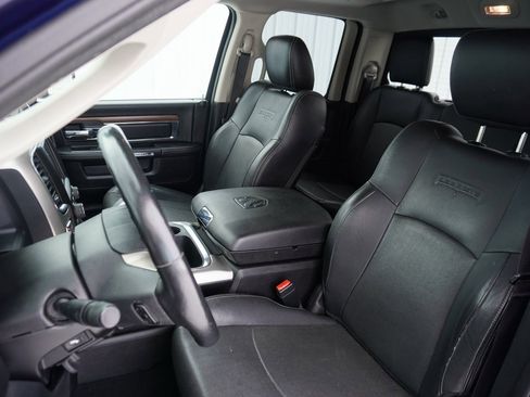 Used 2016 RAM 1500 Laramie w/ Convenience Group image 15