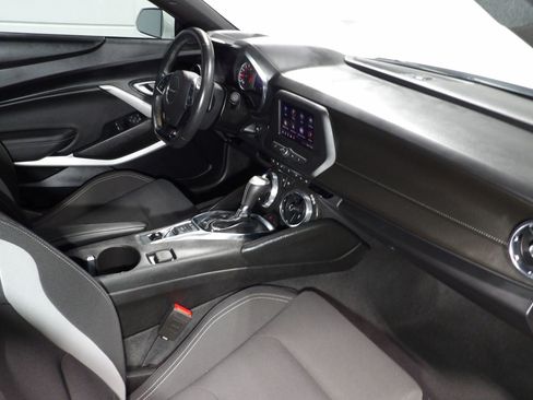 Used 2021 Chevrolet Camaro LT w/ RS Package image 14