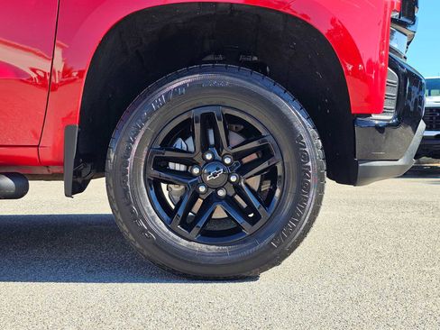 Used 2019 Chevrolet Silverado 1500 LT Trail Boss image 9