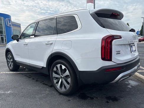 Used 2022 Kia Telluride EX w/ EX Premium Package AWD/4WD image 8