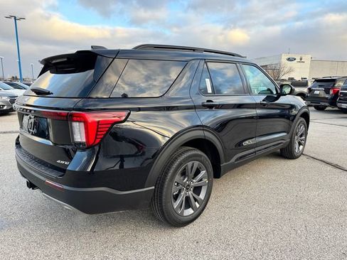 New 2026 Ford Explorer Active w/ Active Comfort Package image 8