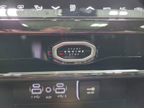 New 2026 Jeep Grand Cherokee Limited w/ Limited Altitude Package AWD/4WD image 23