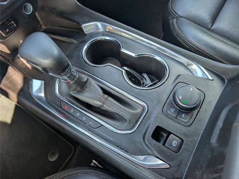 Used 2023 Chevrolet Traverse High Country image 20