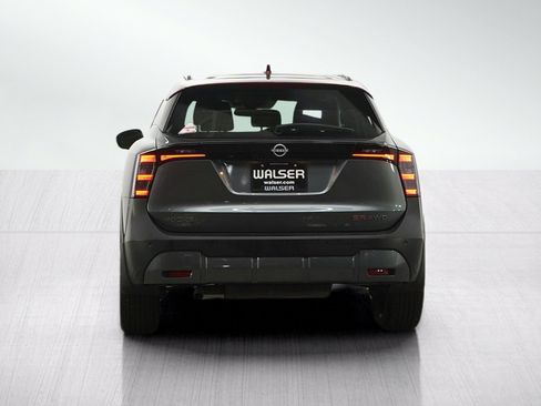 Used 2025 Nissan Kicks SR AWD/4WD image 5