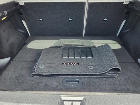 Used 2025 Nissan Ariya AWD image 15
