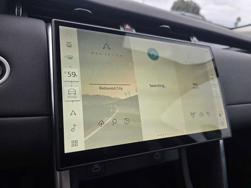 Used 2024 Land Rover Discovery Sport S image 28