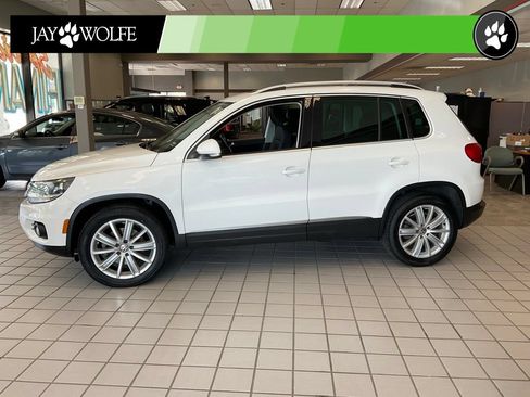 Used 2012 Volkswagen Tiguan S FWD image 3