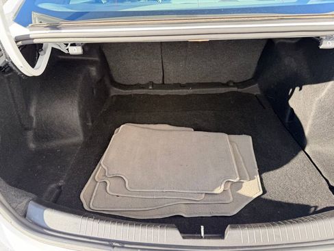 Used 2022 Chevrolet Malibu LT image 30