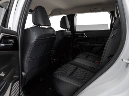 Used 2022 Mitsubishi Outlander SEL image 37