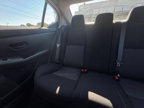 Used 2025 Nissan Sentra SV FWD image 33