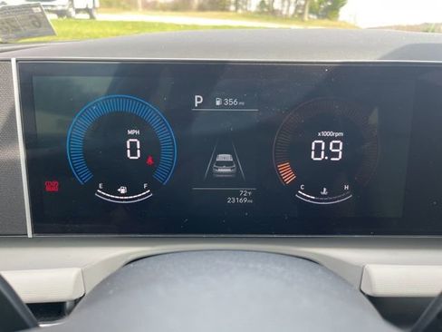 Used 2025 Hyundai Tucson SEL image 13