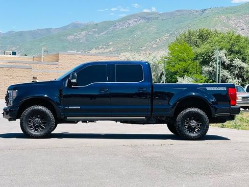 Used 2021 Ford F350 Lariat AWD/4WD image 4