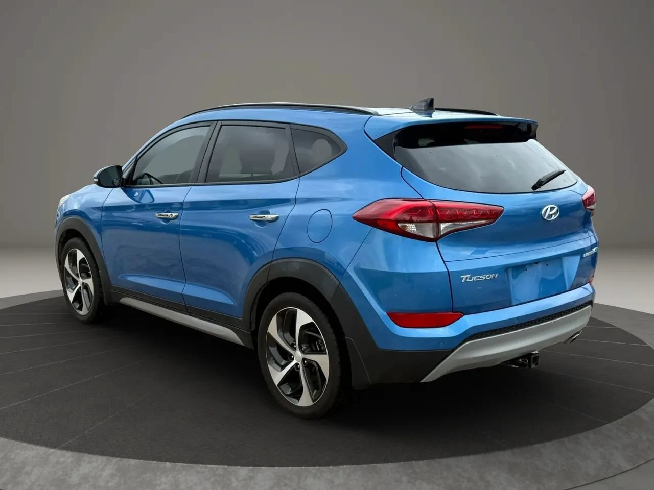Used 2017 Hyundai Tucson Limited w/ Limited Ultimate Package 03 FWD image 10