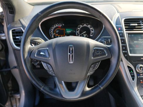 Used 2016 Lincoln MKX Select w/ Select Plus Package FWD image 15
