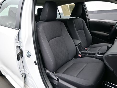 Used 2024 Toyota Corolla LE FWD image 13