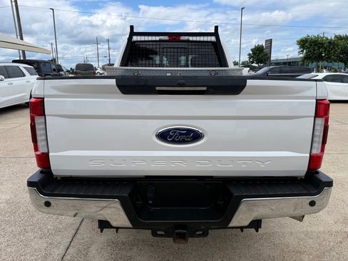 Used 2019 Ford F250 Lariat w/ Lariat Ultimate Package RWD image 6
