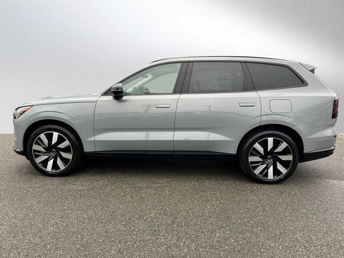 New 2025 Volvo EX90 Ultra image 6