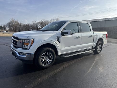 Used 2022 Ford F150 Lariat w/ Equipment Group 501A Mid image 2