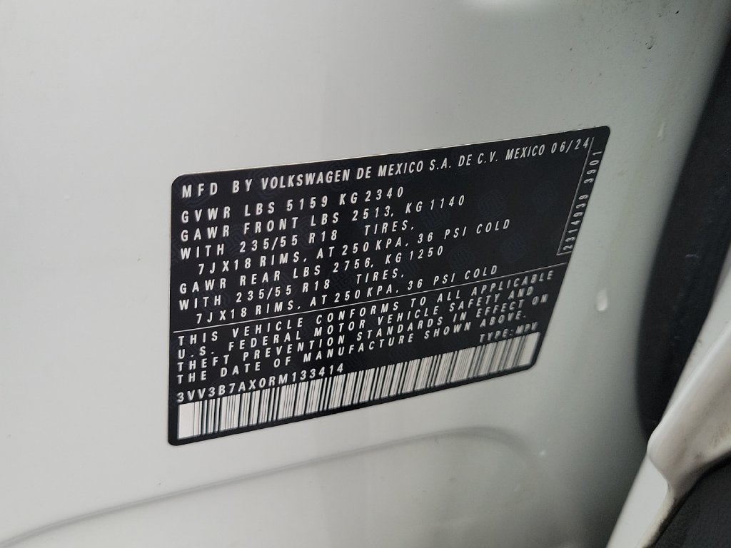 Used 2024 Volkswagen Tiguan SE FWD image 33