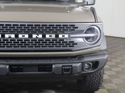 Used 2025 Ford Bronco Badlands AWD/4WD image 14