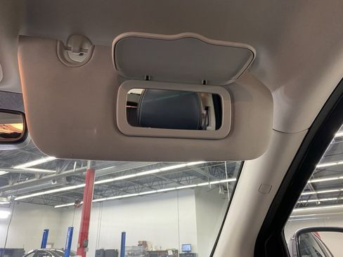 Used 2017 Jeep Compass High Altitude image 29