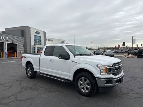 Used 2018 Ford F150 XLT w/ Equipment Group 302A Luxury image 2
