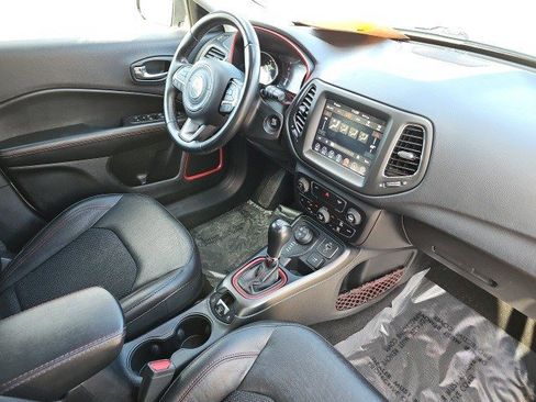 Used 2019 Jeep Compass Trailhawk image 14