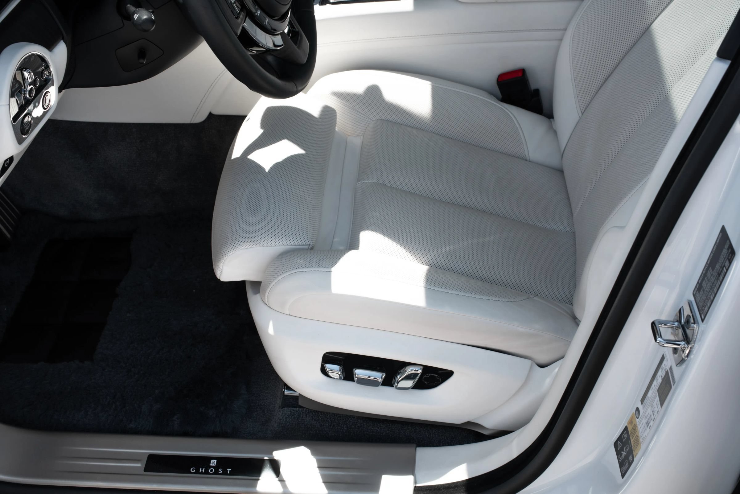 Used 2021 Rolls-Royce Ghost AWD/4WD image 18