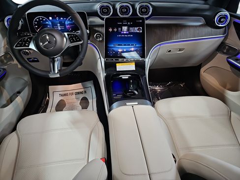 New 2026 Mercedes-Benz GLC 300 image 9