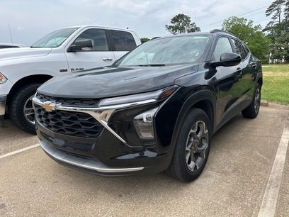 Used 2025 Chevrolet Trax LT w/ LT Convenience Package