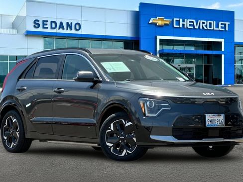Used 2024 Kia Niro Wind FWD image 2