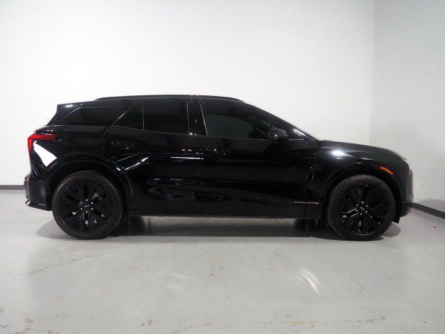 Used 2024 Chevrolet Blazer EV AWD RS image 4