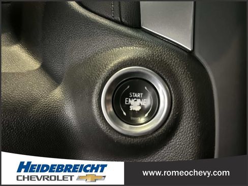 Used 2020 Chevrolet Silverado 1500 RST AWD/4WD image 31