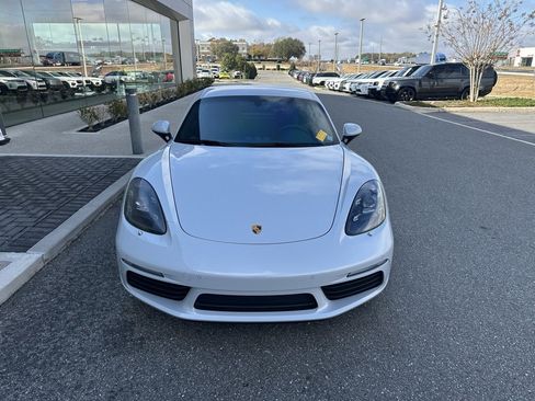 Used 2024 Porsche 718 Cayman image 2