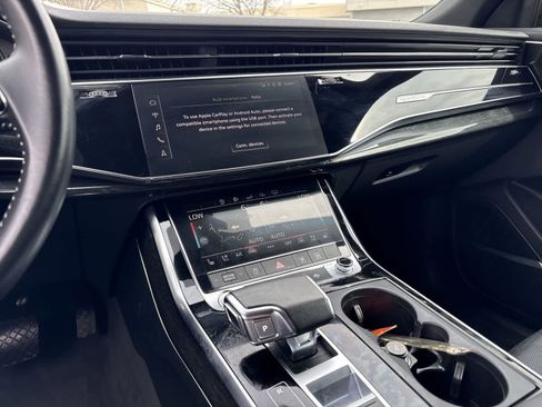 Used 2020 Audi Q8 Premium Plus w/ Premium Plus Package image 28