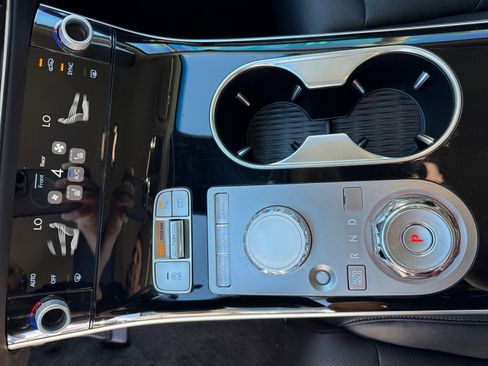 Used 2026 Genesis GV70 2.5T image 15