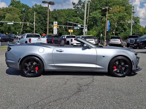 Used 2024 Chevrolet Camaro SS RWD image 7