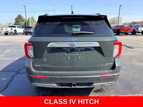 Used 2024 Ford Explorer XLT w/ Equipment Group 202A AWD/4WD image 6