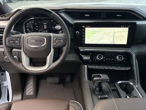 New 2026 GMC Sierra 1500 Denali w/ Technology Package AWD/4WD image 7
