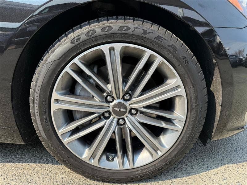 Used 2018 Genesis G80 3.8 RWD image 10