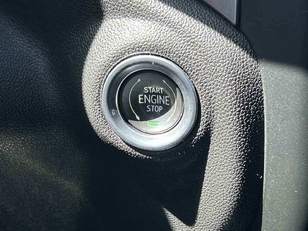 Used 2022 Chevrolet Silverado 1500 Custom RWD image 18