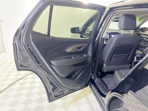 Used 2022 GMC Terrain Denali image 29