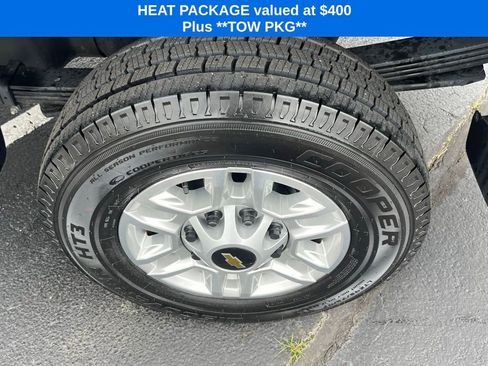 Used 2025 Chevrolet Silverado 2500 LT w/ Convenience Package AWD/4WD image 6