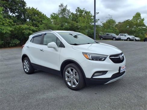 Used 2019 Buick Encore Essence w/ Experience Buick Package image 3