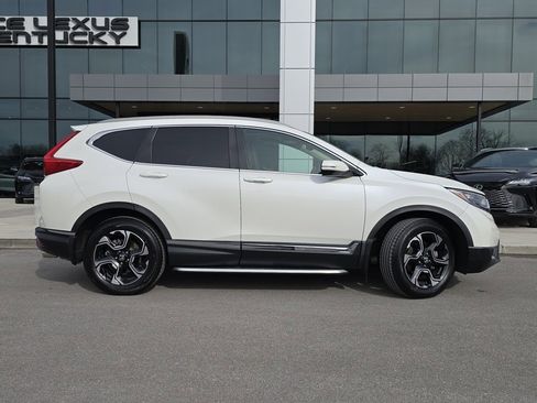 Used 2018 Honda CR-V Touring image 19