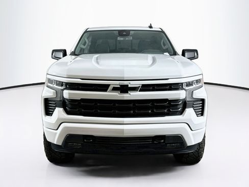 Used 2024 Chevrolet Silverado 1500 RST w/ Convenience Package II AWD/4WD image 2